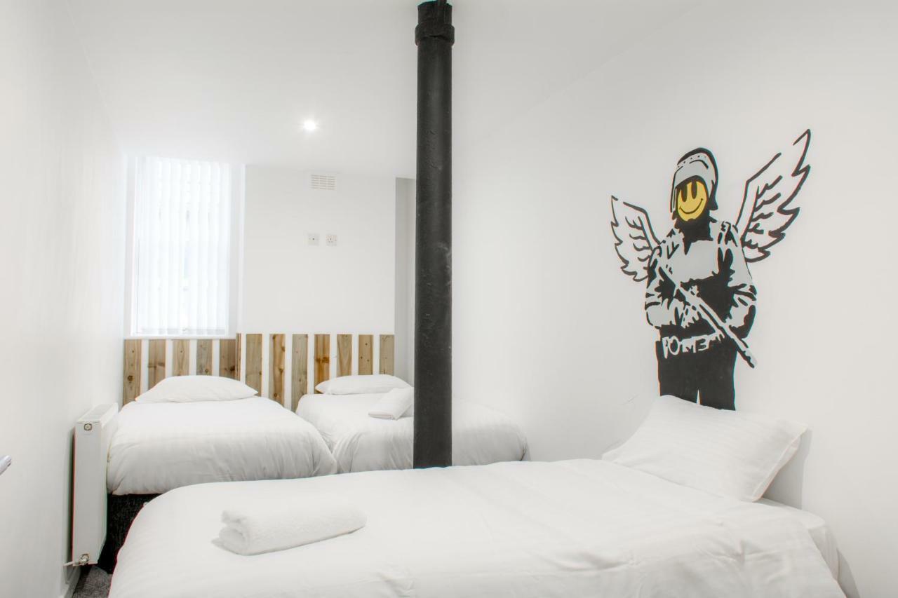 Host & - Fleet Nightlife Apartment